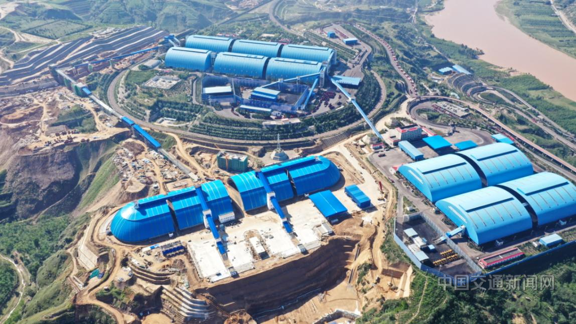 興保鐵路復(fù)線馮家川站新建裝車(chē)環(huán)線正式投運(yùn)